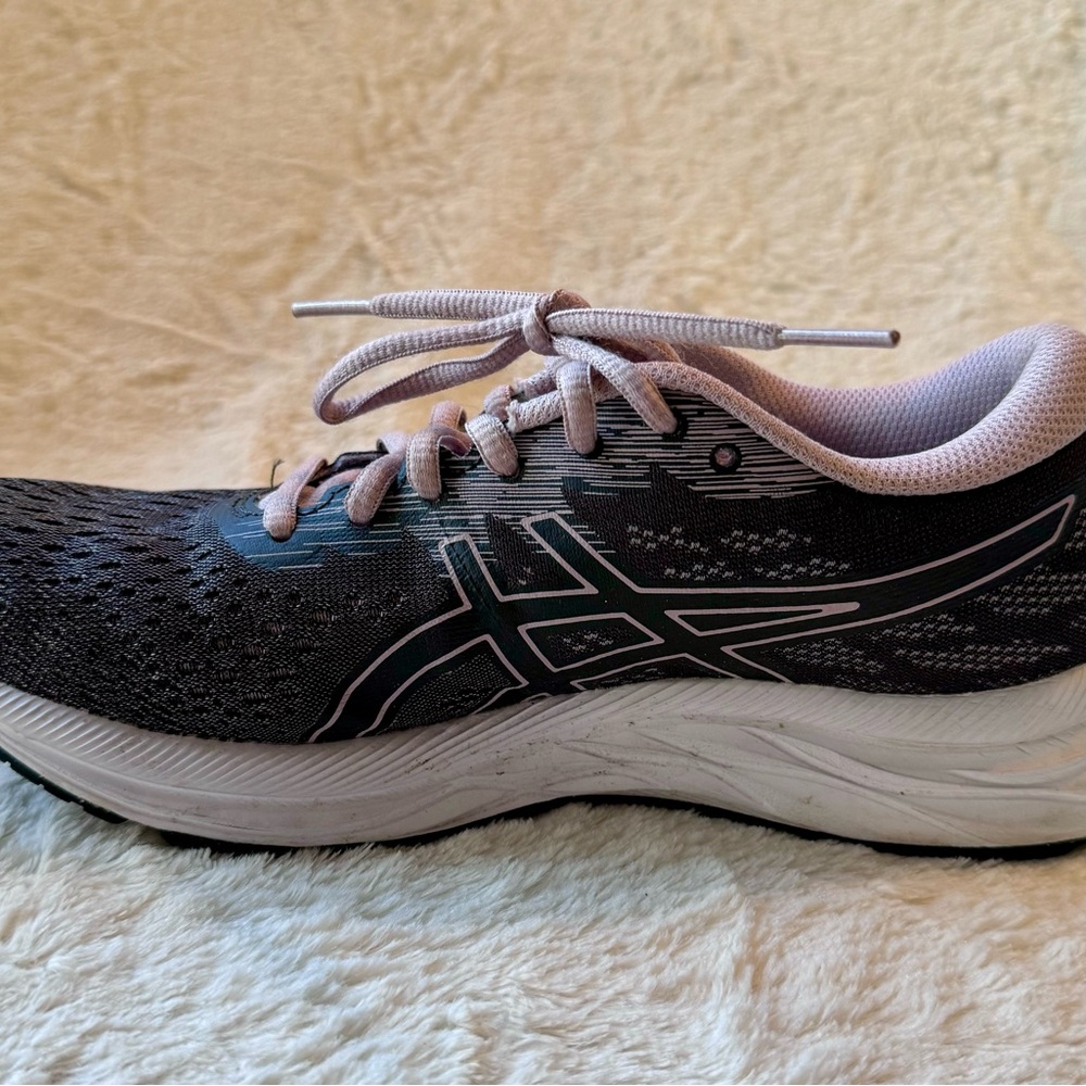 Running/walking sneakers